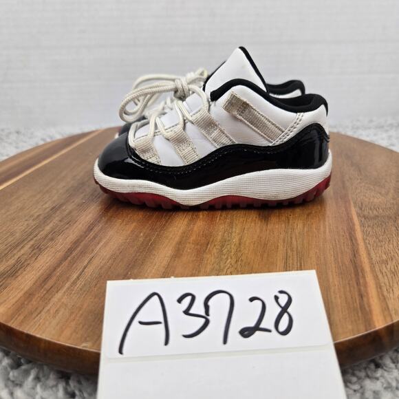 Jordan 11 Retro Low Concord Bred TD Casual Daily Sneaker Kids 6c 505836-160 - Picture 1 of 12